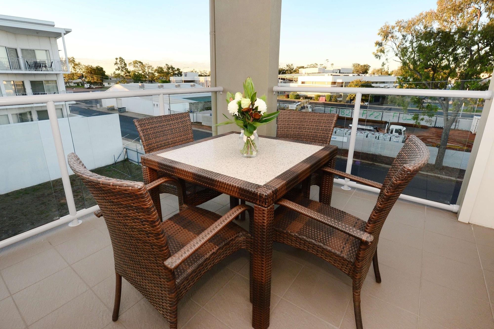 Oaks Moranbah Suites 외부 사진
